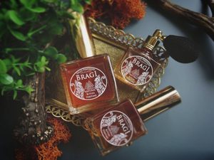 BRAGI, NORSE GODS SCENT, NATURAL MAGIC OIL - MAGICAL OILS{% if kategorie.adresa_nazvy[0] != zbozi.kategorie.nazev %} - MAGIK{% endif %}