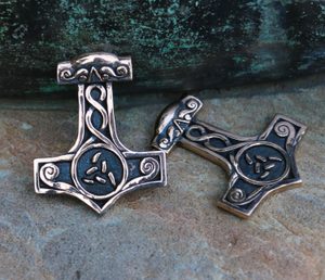 JOKKUM, THOR'S HAMMER, BRONZE - BRONZE HISTORICAL JEWELS{% if kategorie.adresa_nazvy[0] != zbozi.kategorie.nazev %} - JEWELLERY - BRONZE, ZINC{% endif %}