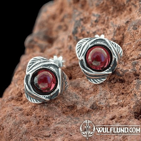 ETAIN, EARRINGS, GARNET, SILVER