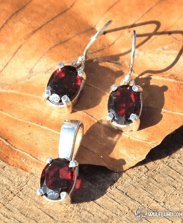 GARNET SET, STERLING SILVER