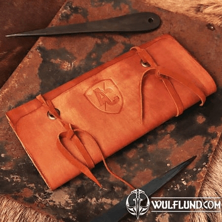 LEATHER CASE FOR THROWING KNIVES, BROWN