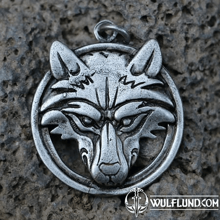 WOLF'S HEAD IN A RING, ZINC PENDANT, ANTIQUE SILVER