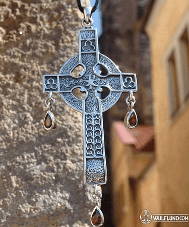 MEDIEVAL TEMPLE CROSS WITH GARNETS, AG 925