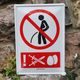 IT'S NOT WATCHING HERE! Emailleschild, Tafel