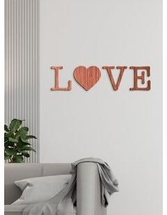 Drevený nápis "LOVE"