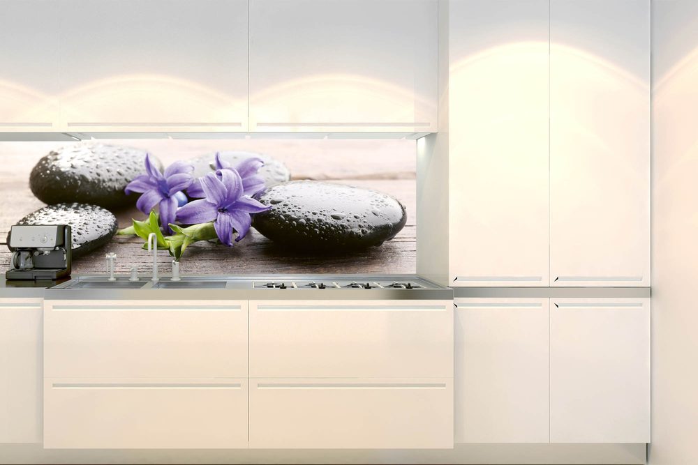 Samolepící fototapeta do kuchyně kameny s květinami