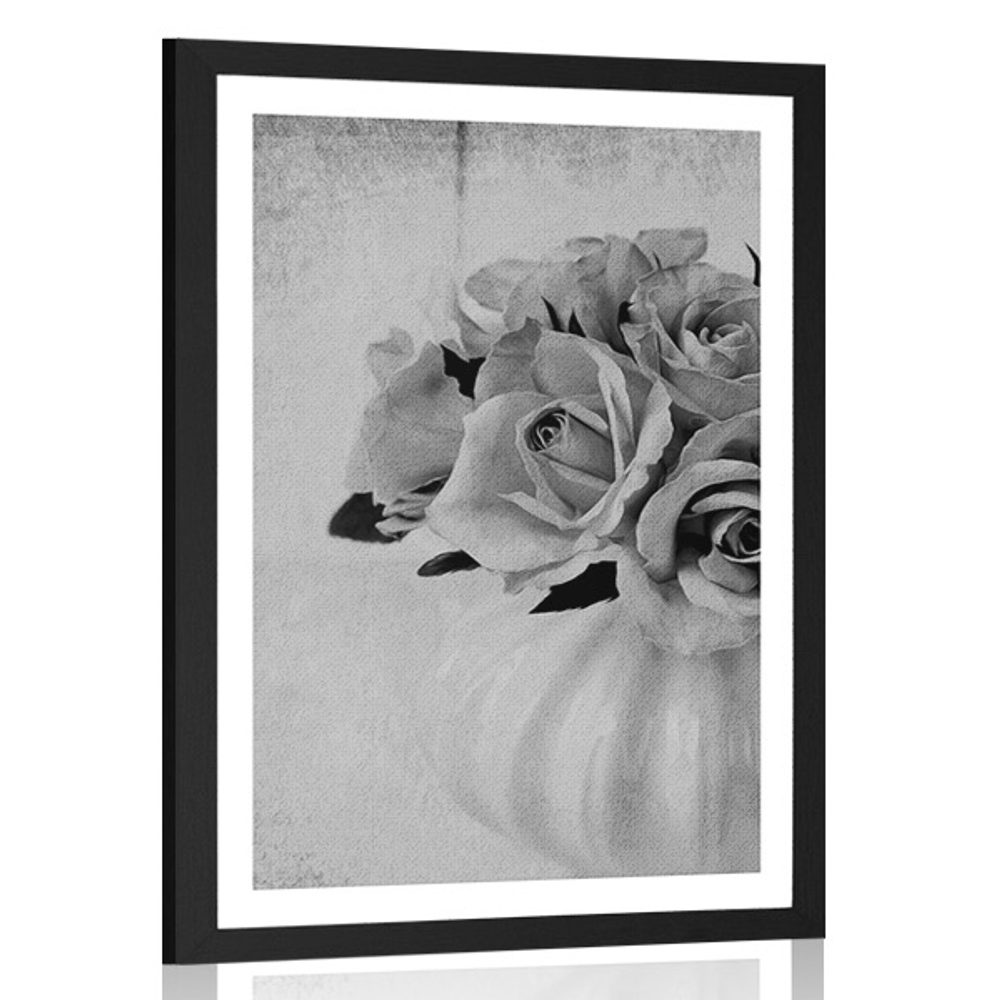 Plagát s paspartou ruže vo váze v čiernobielom prevedení