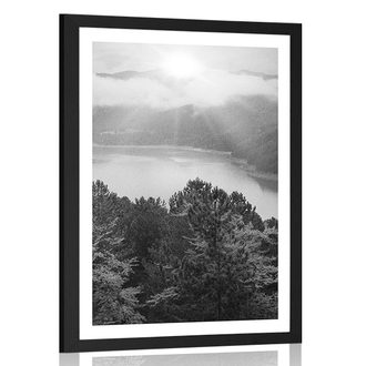 POSTER WITH MOUNT RIVER IN THE MIDDLE OF A FOREST IN BLACK AND WHITE - BLACK AND WHITE - POSTERS