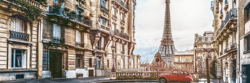 CANVAS PRINT VIEW OF THE EIFFEL TOWER FROM THE STREETS OF PARIS - PICTURES OF CITIES - PICTURES