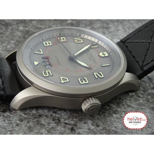 VICTORINOX AIRBOSS MECHANICAL LIMITED EDITION 241760 - VICTORINOX - ZNAČKY