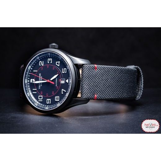 VICTORINOX AIRBOSS MECHANICAL BLACK EDITION 241720 - AIRBOSS - ZNAČKY