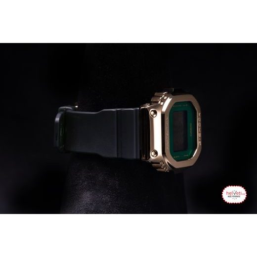 CASIO G-SHOCK GM-5600CL-3ER EMERALD GOLD - G-SHOCK - ZNAČKY