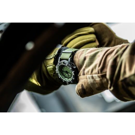 TRASER P99 Q TACTICAL GREEN NATO - TACTICAL - ZNAČKY