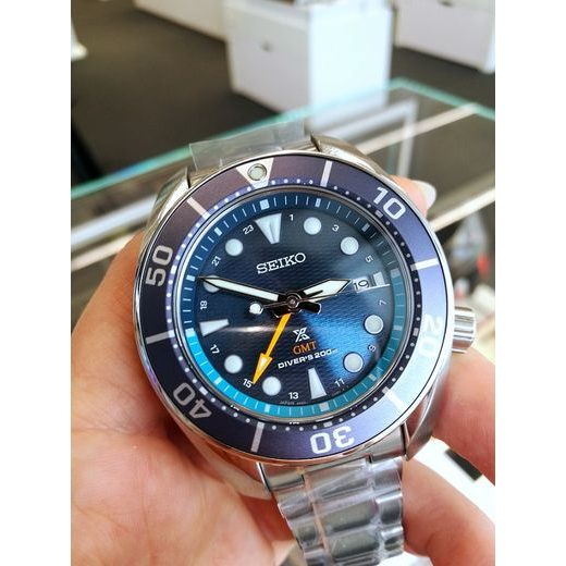 SEIKO PROSPEX SFK001J1 SUMO SOLAR GMT - PROSPEX - ZNAČKY