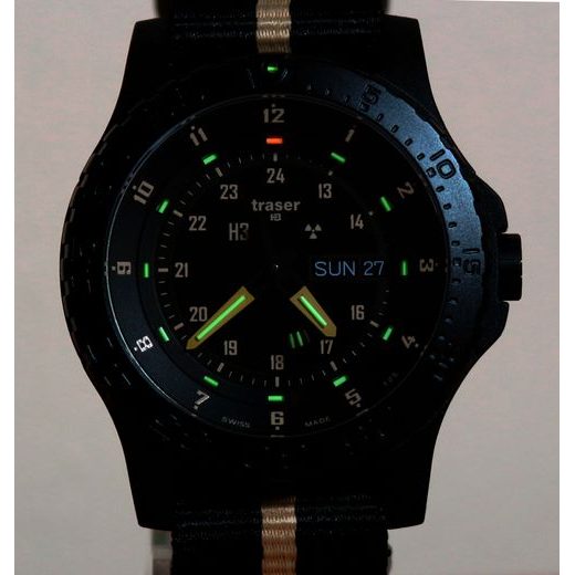 TRASER P 6600 SAND NATO - TACTICAL - ZNAČKY