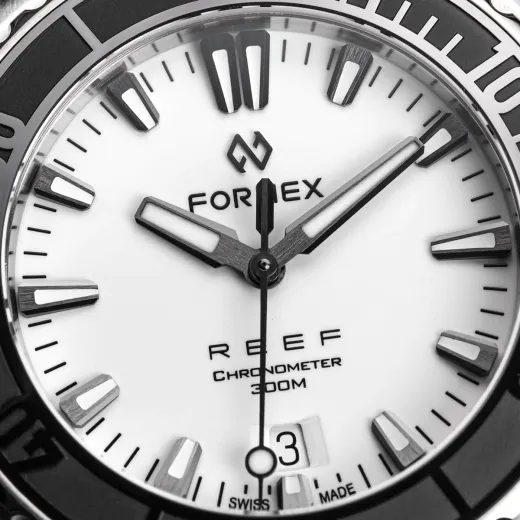 FORMEX REEF 42 AUTOMATIC CHRONOMETER WHITE DIAL - REEF - ZNAČKY