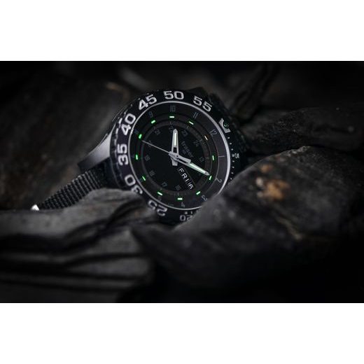 TRASER P 6600 SHADE SAPPHIRE NATO - TACTICAL - ZNAČKY