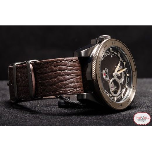 ORIENT RETRO FUTURE CAMERA RA-AR0203Y - REVIVAL - ZNAČKY