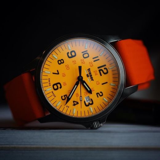 TRASER P67 OFFICER PRO GUNMETAL ORANGE SILIKON - HERITAGE - ZNAČKY