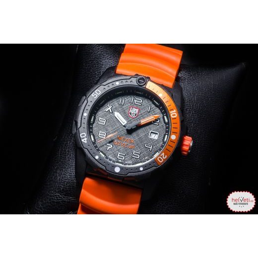 LUMINOX BEAR GRYLLS SURVIVAL 3720 SEA SERIES XB.3729.NGU - BEAR GRYLLS - ZNAČKY