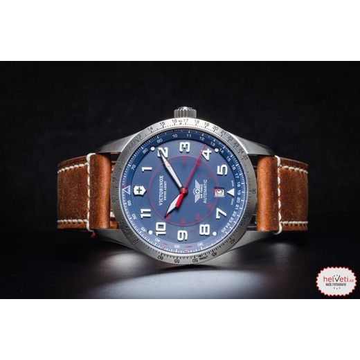 VICTORINOX AIRBOSS MECHANICAL 241887 - AIRBOSS - ZNAČKY