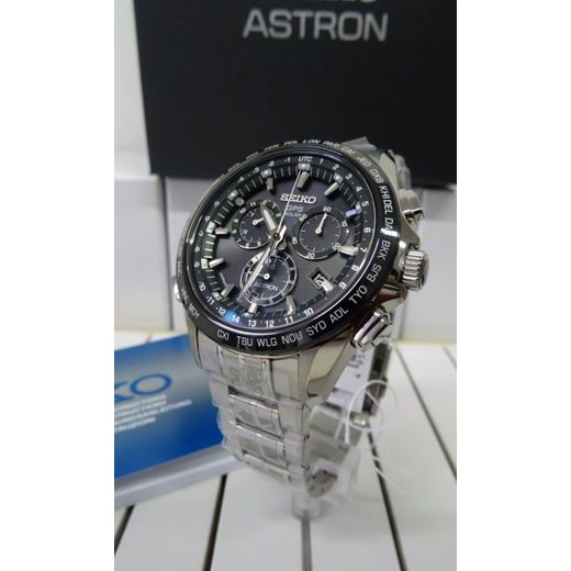 SEIKO ASTRON SSE003J1 - SEIKO - ZNAČKY