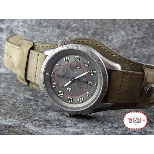 VICTORINOX AIRBOSS MACH 9 LIMITED EDITION 241732 - VICTORINOX - ZNAČKY