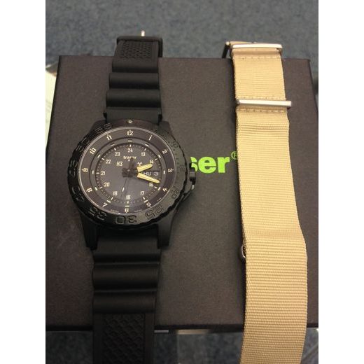 TRASER P 6600 SAND NATO - TACTICAL - ZNAČKY