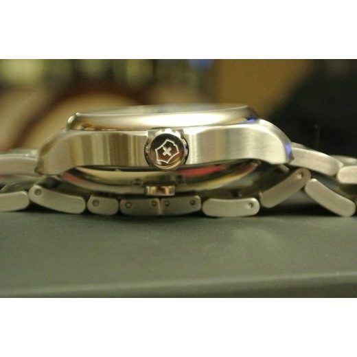 VICTORINOX OFFICER´S MECHANICAL 241548.1 - VICTORINOX - ZNAČKY