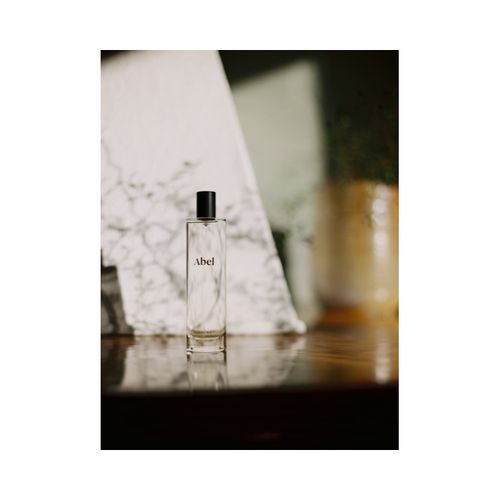 Abel Room Spray - Scene 02