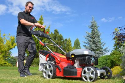 Jakie funkcje oferują nowoczesne kosiarki do trawy i dlaczego są one tak ważne?