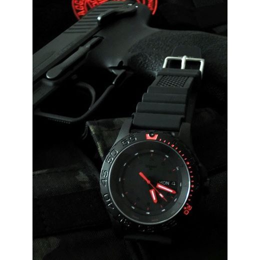 TRASER P6600 RED COMBAT PRYŽ - TACTICAL - HODINKY