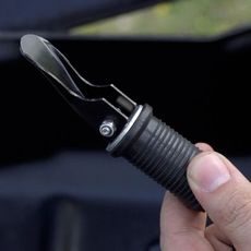 Prodloužené rychloupínací páčky systému Polaris Lock & Ride