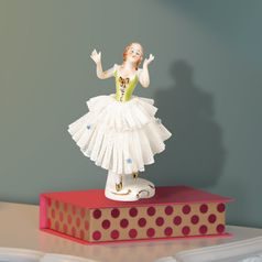 Tanečnice s krajkou, Kurt Steiner, 12 x 8 x 6 cm, Porcelánové figurky Unterwissbacher