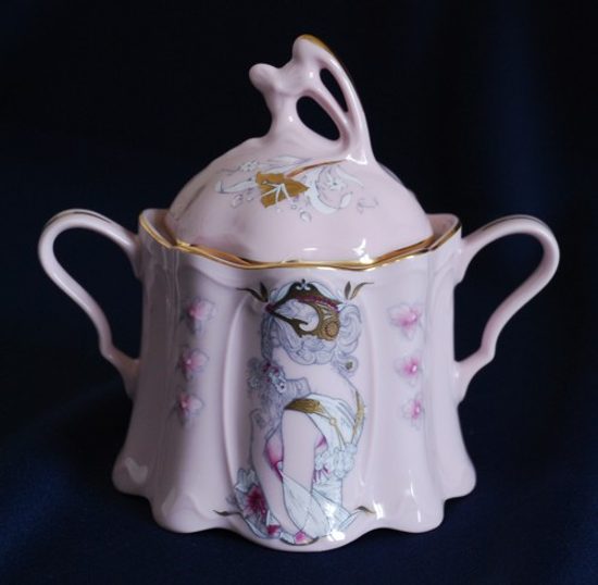 Cukřenka, Olga 585 Mucha, Růžový porcelán z Chodova