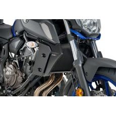 Radiator side panels PUIG 9730C carbon look stickers included