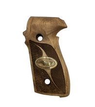 Střenky KSD Sig Sauer P228/229 ořech s bronzovým logem 3