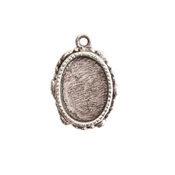 Nunn Design pendant with a setting oval with ornaments 21x15mm silver-plated