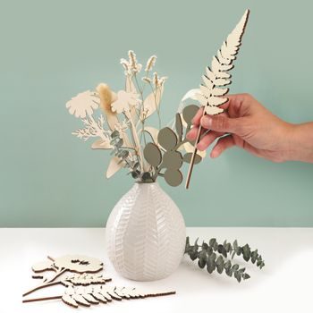 Kreatívna sada na výrobu nástennej dekorácie so sušenými kvetmi