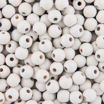 Wooden beads round 4mm natural