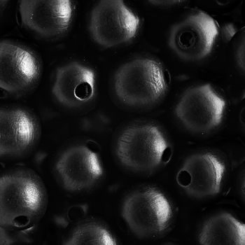 Dřevěné korálky kulička 4mm černá