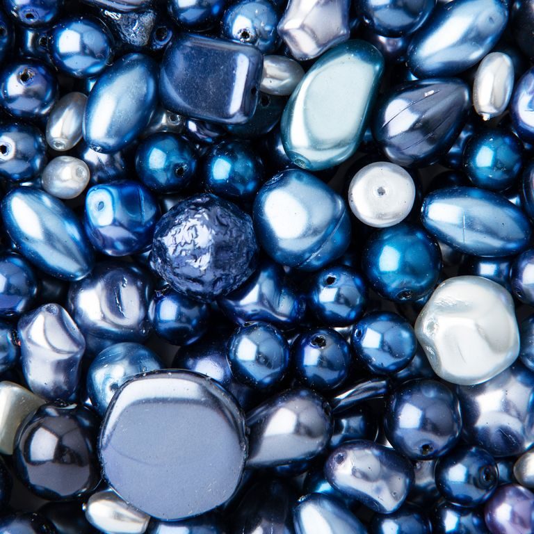 Glass pearls mix blue