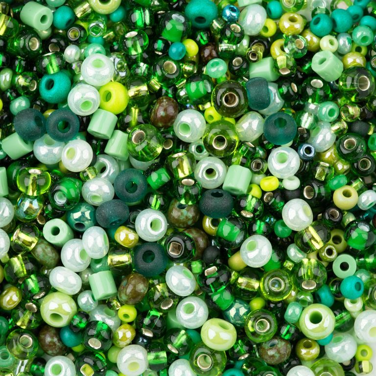 PRECIOSA mix of seed beads green