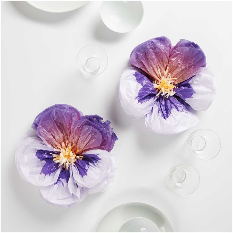 Tissue paper flowers kit - violas diameter 25 cm