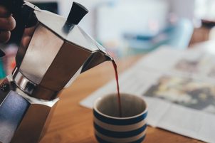 Moka konvička - luxusní káva nemusí být jen z drahého kávovaru