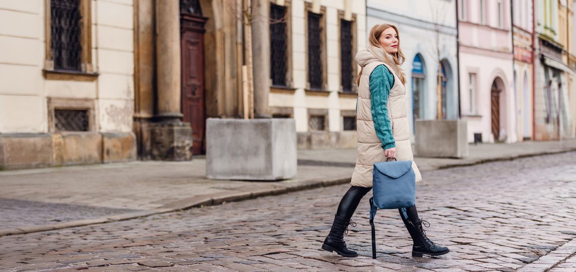 galerie Joanna Small Blue