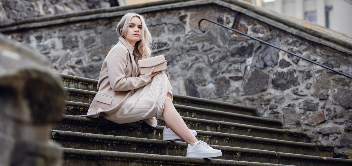 galerie Moana Beige