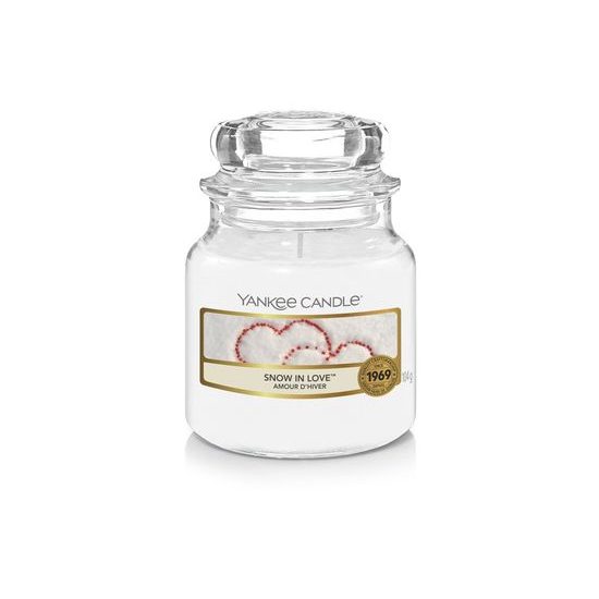 Yankee Candle Classic vonná svíčka Snow in Love 104 g