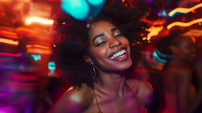 Color Your Nights: Dive into the Fun with Non-Prescription Colored Contacts