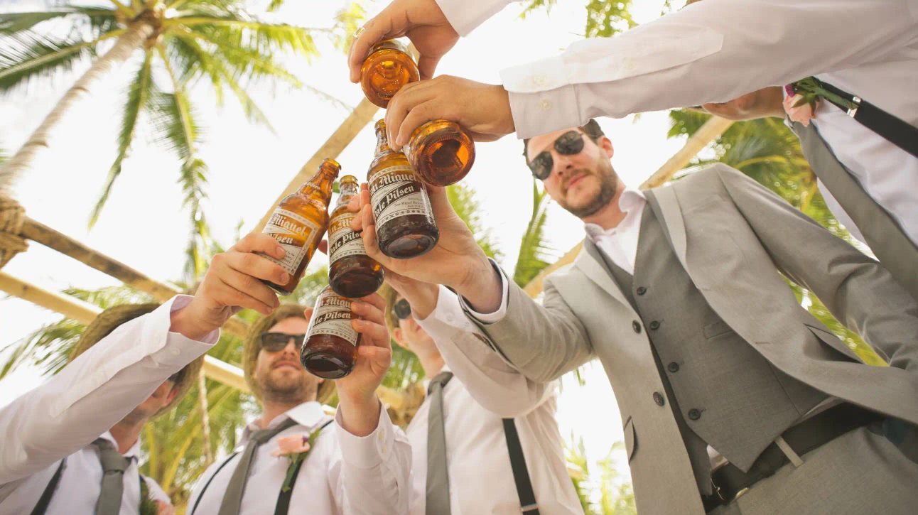 Comment s'habiller pour un mariage en tant que témoin et en tant qu'invité ?